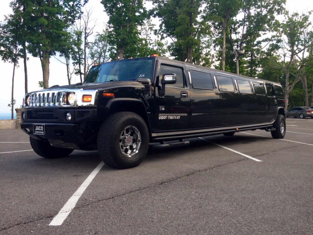 Limousine And Party Bus Fleet Lexington, KY Best Limo Service In
